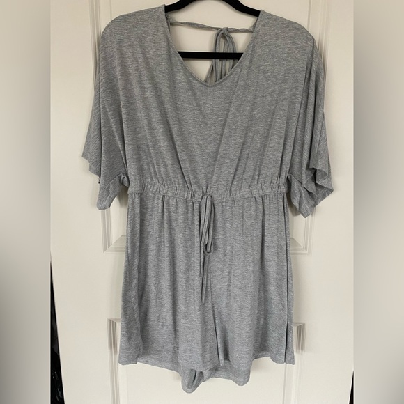 SHEIN Pants - SHEIN romper EUC